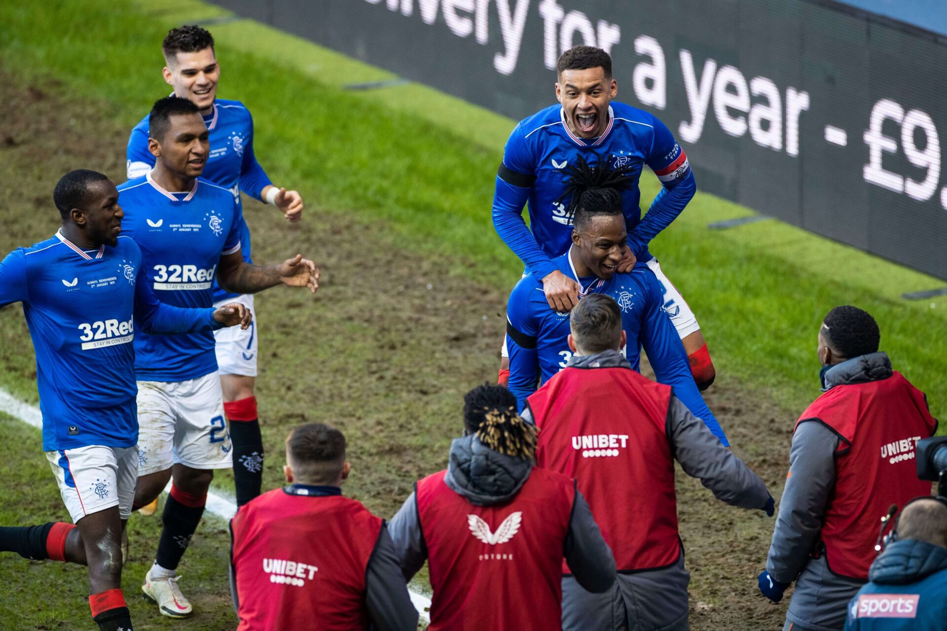 Alfredo Morelos fue titular en la victoria del Rangers vs Celtic