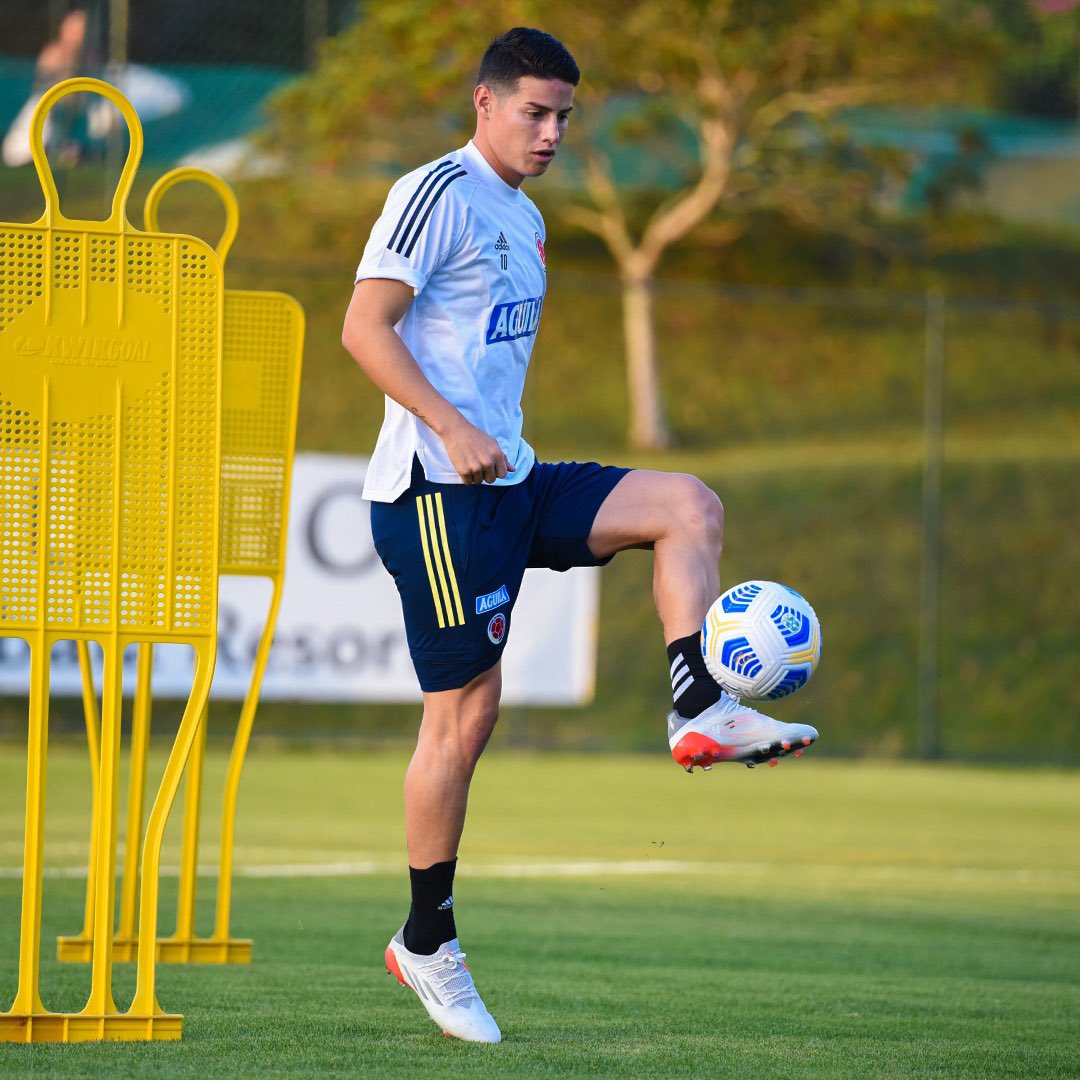 Con James y Vargas iniciaron los trabajos de la Selección Colombia