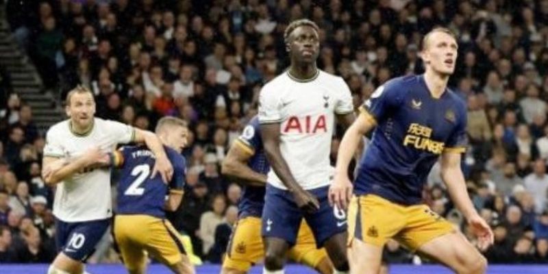 Defensor Davinson SánchezTottenham Newcastle