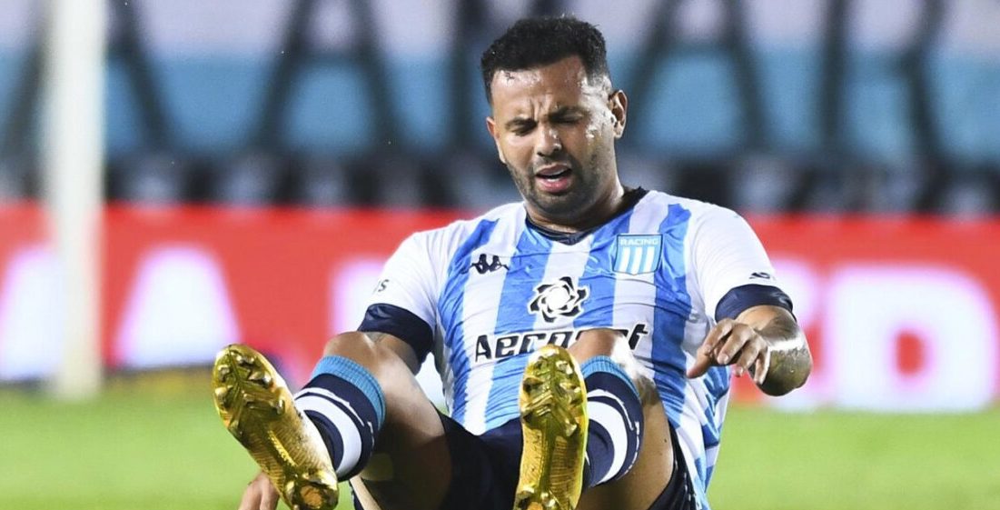 Racing quiere sacar a Edwin Cardona