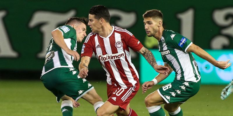 Insólito empate del Olympiacos en el clásico