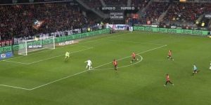 Mbappé error solo ante el portero ante Stade Rennes