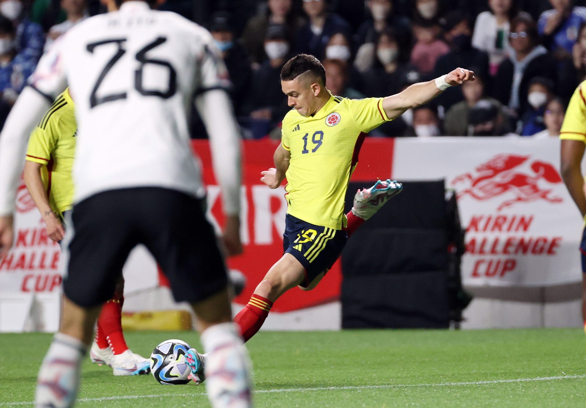 Colombia logra una gran remontada ante Japón