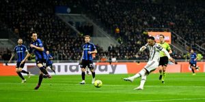 Filip Kostic gol ante Inter