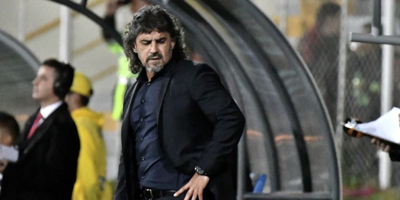 Leonel Álvarez ¿Nuevo DT de Santa Fe?