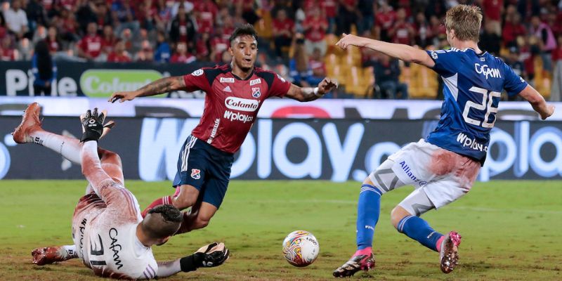 Cuadrangulares Medellín vs Millonarios en Atanasio