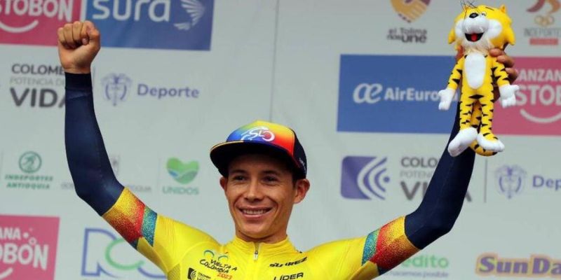  ‘Supermán’ López arrasó en la Vuelta a Colombia 2023