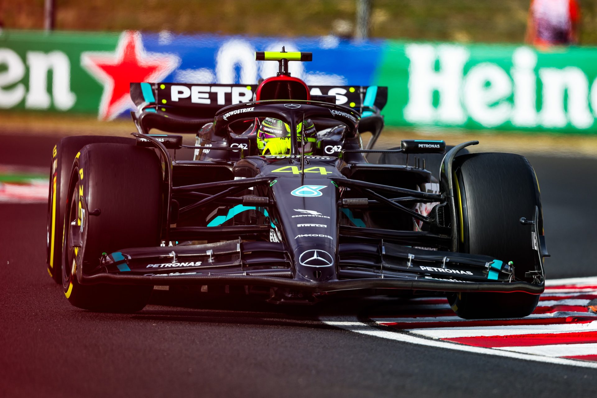 Hamilton rompe el dominio de Red Bull y logra la Pole en Hungría