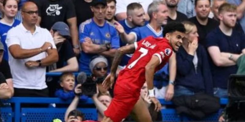 Luis Díaz no desentona: marcó gol en arranque de Premier League