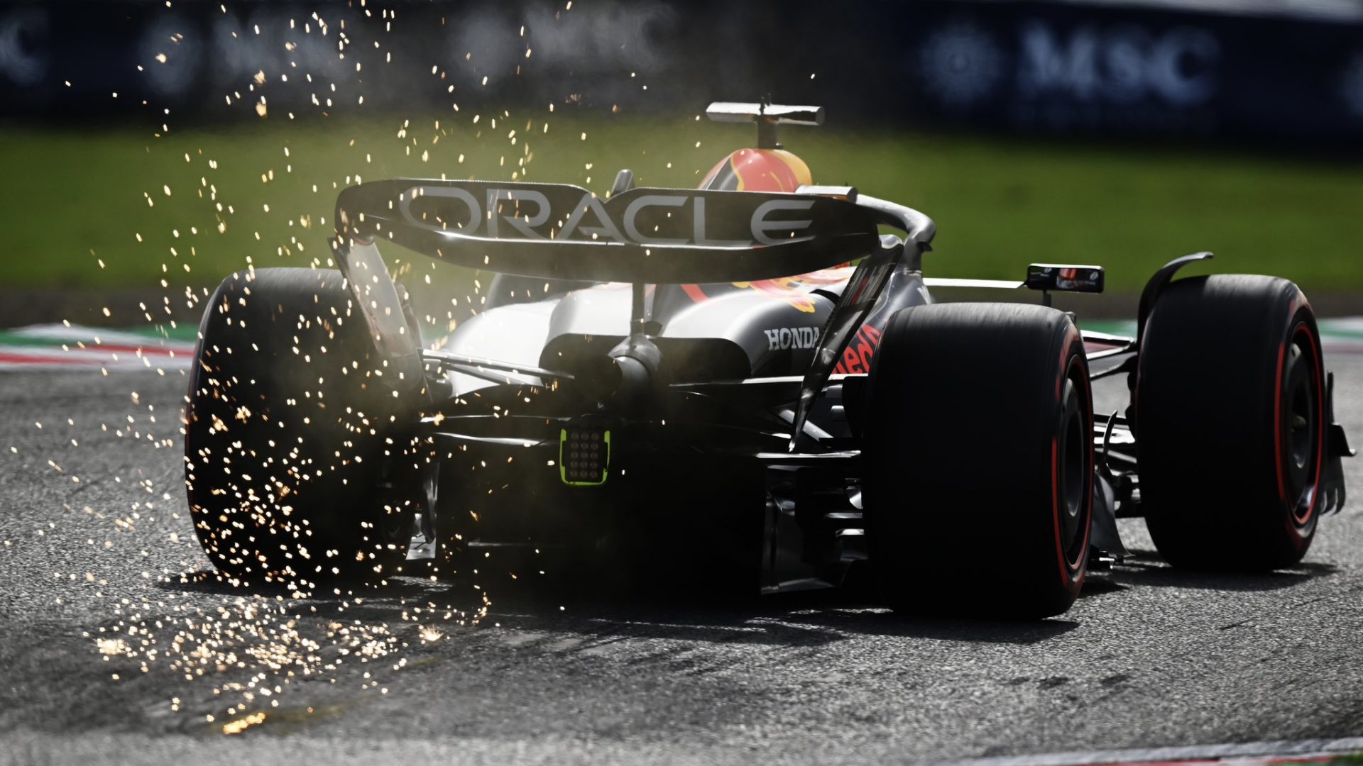 Max Verstappen domina la pista de Suzuka, Japón