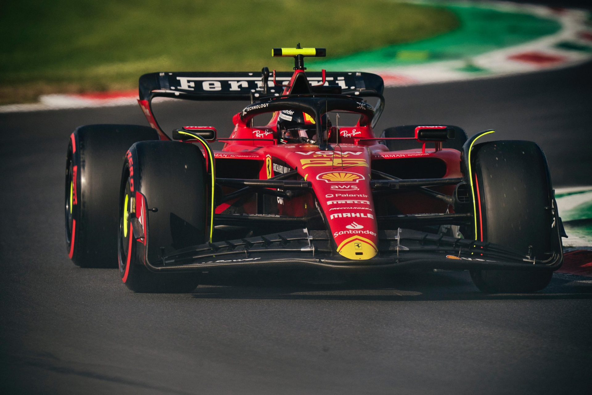 Carlos Sainz logra la pole en Monza