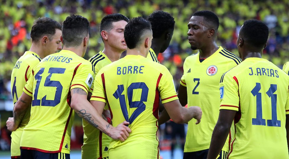 En un intenso partido, Colombia empató 2-2 con Uruguay