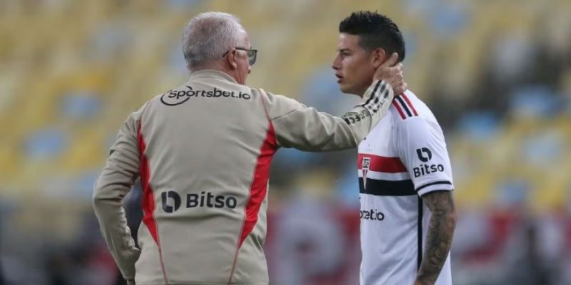 James Rodríguez se quedó sin técnico