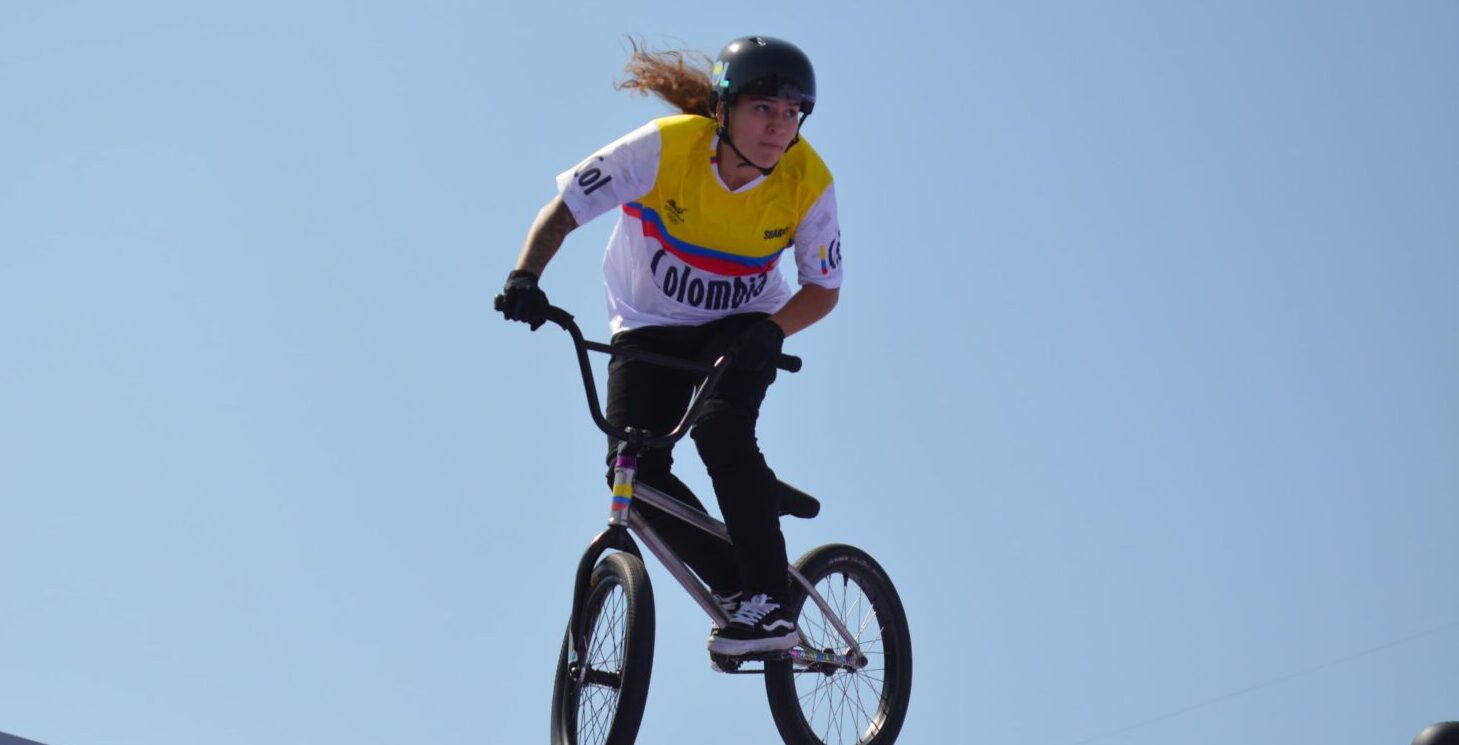 Queen Saray Villegas avanzó a la final del BMX freestyle