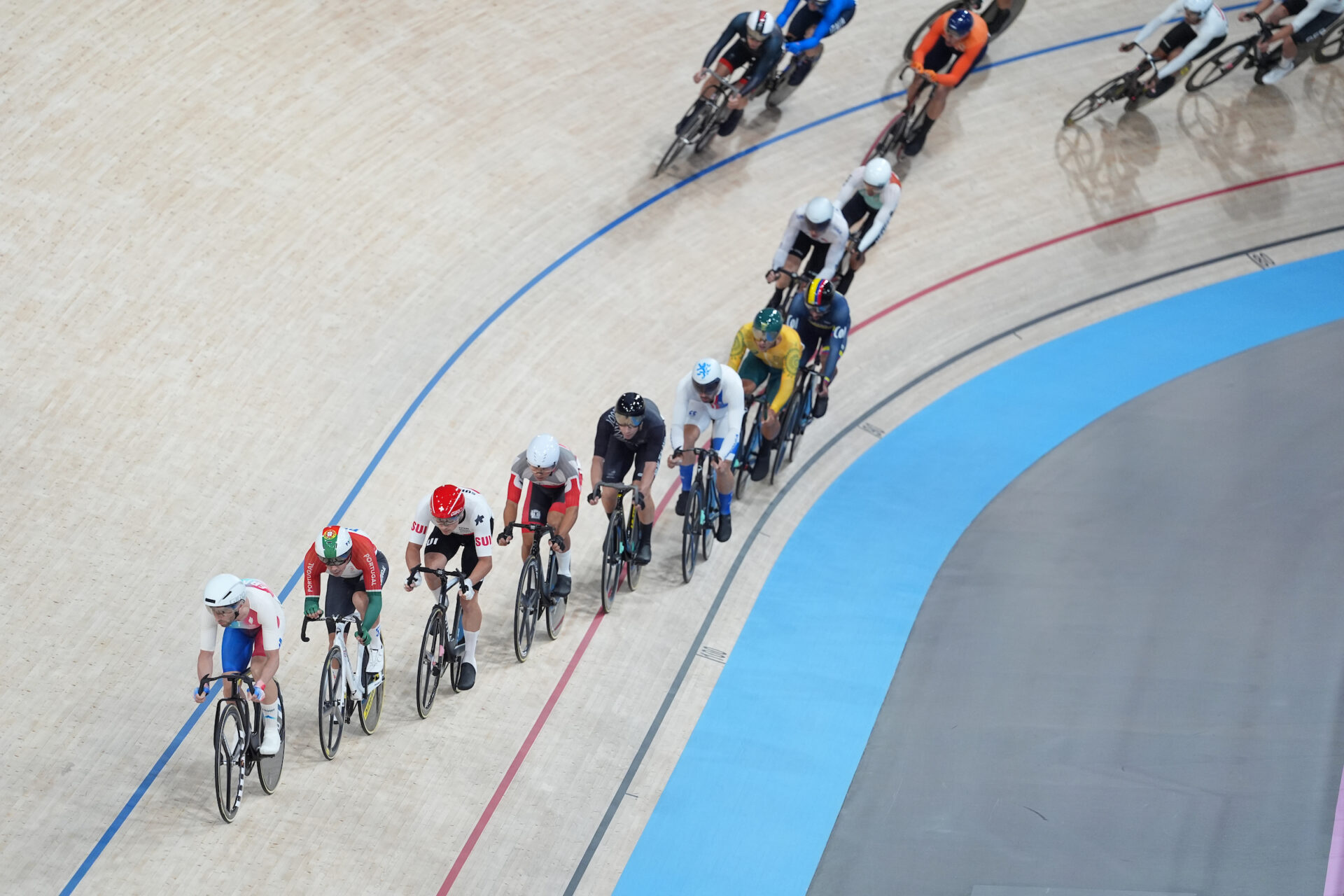 Fernando Gaviria se despide de París 2024 tras un desafiante Ómnium