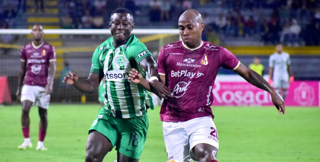 Tolima vs Nacional Marino Hinestroza Junior Hernández