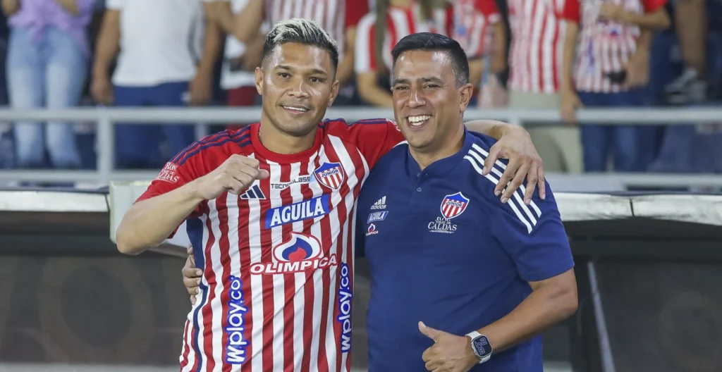 Junior presentación Teófilo Gutierrez Cesar Farías