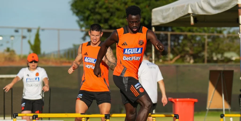 Entrenamiento Selección Colombia en Brasil Davinson Sánchez