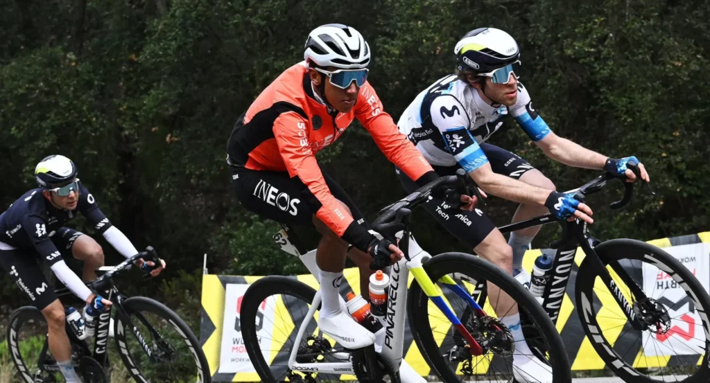 Egan Bernal Volta a Catalunya lluvia