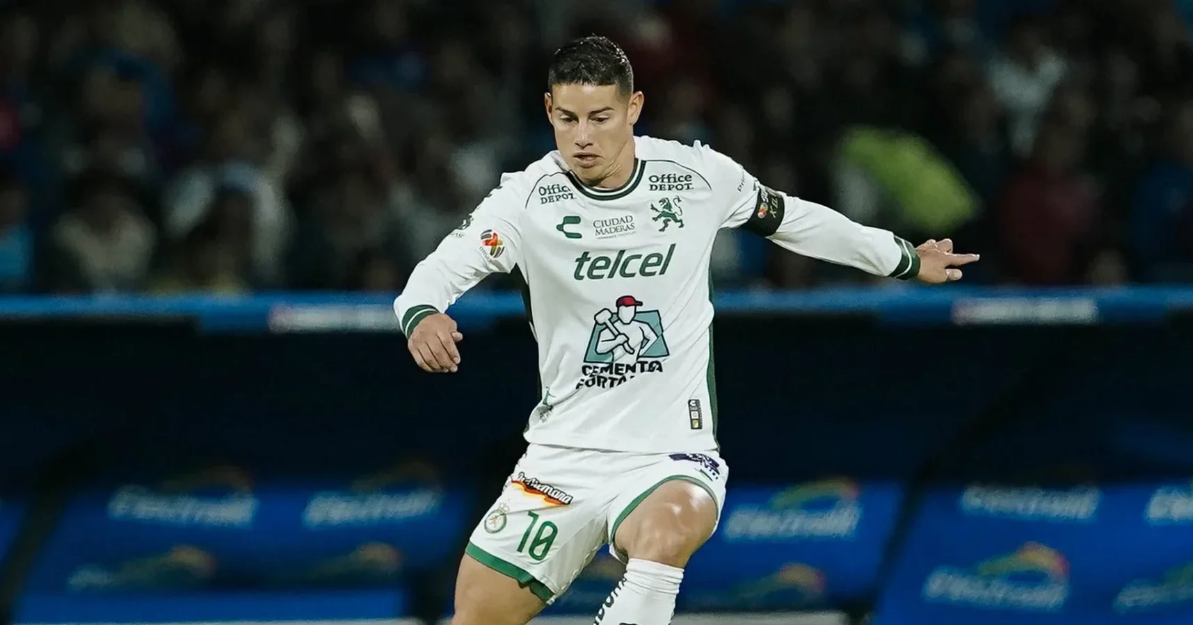 James Rodríguez León vs Cruz Azul
