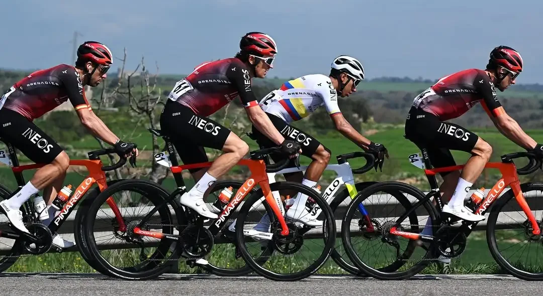 Egan Bernal Geraint Thomas Ineos