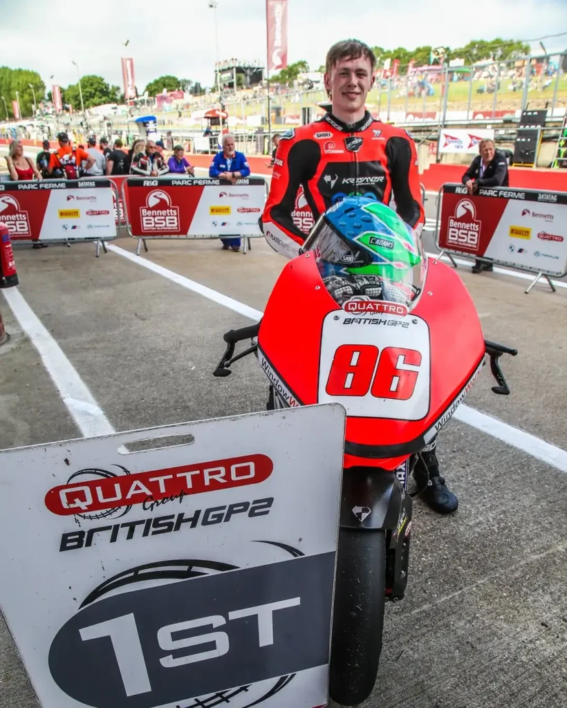 Motociclista Owen Jenner