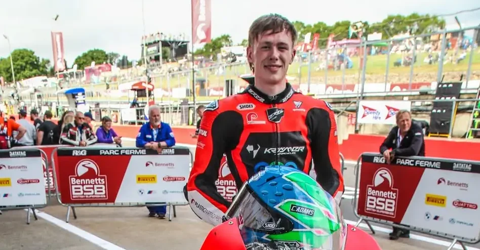 Motociclista Owen Jenner