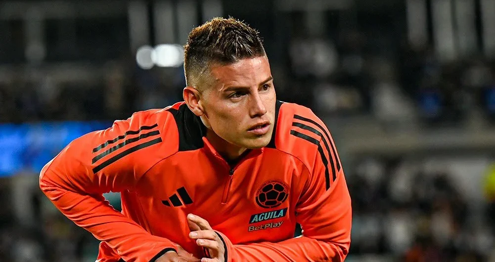 James Rodríguez calentamiento Argentina