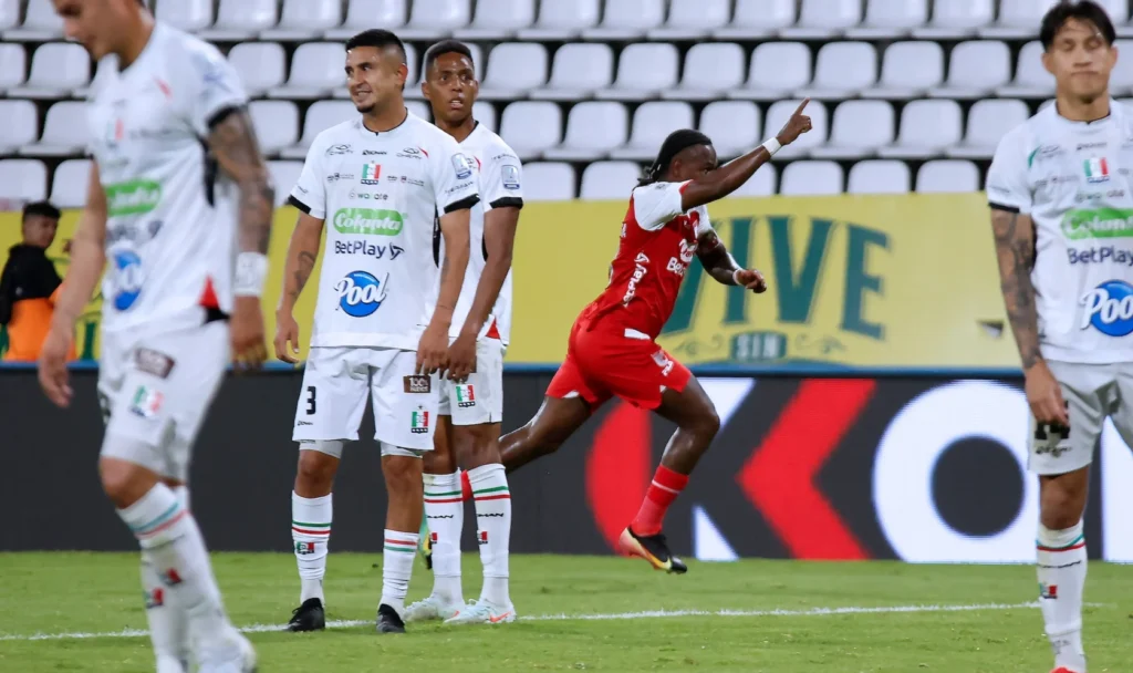 Hugo Rodallega gol Santa Fe Once Caldas