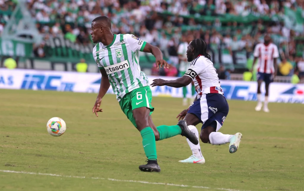 Nacional vs Junior Andrés Román Yimmy Chará