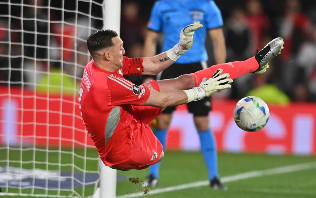 Franco Armani penalti River Plate