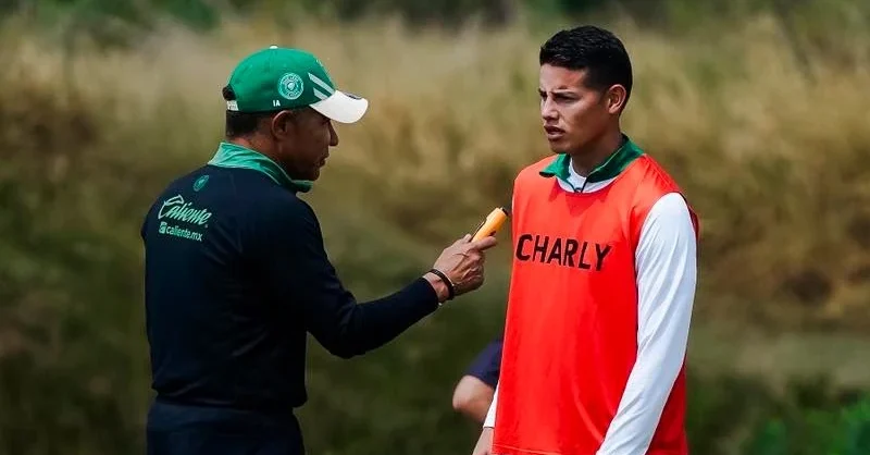 James Rodríguez Ignacio Ambriz