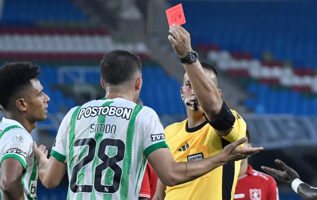 America vs Nacional árbitro Jairo Mayorga Simón García