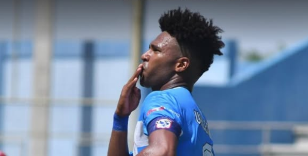 Daniel valencia refuerzo América