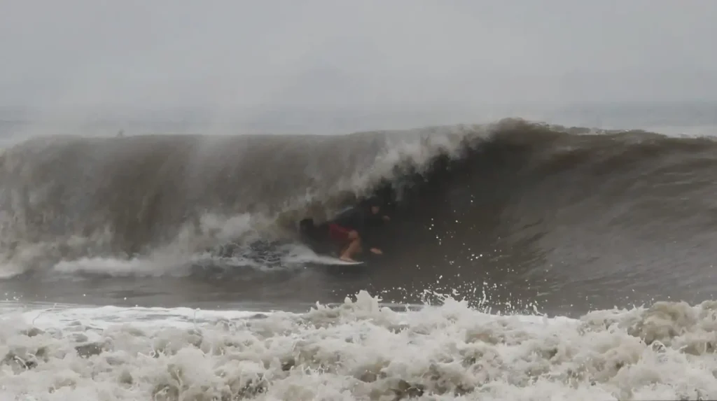 SURF Foto: Sebastián Aguirre - Febrero 2026 - Castillogrande, Cartagena