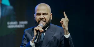 Daniel Alves cristiano