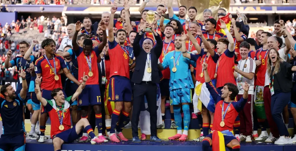 Seleccion España campeona De la Fuente
